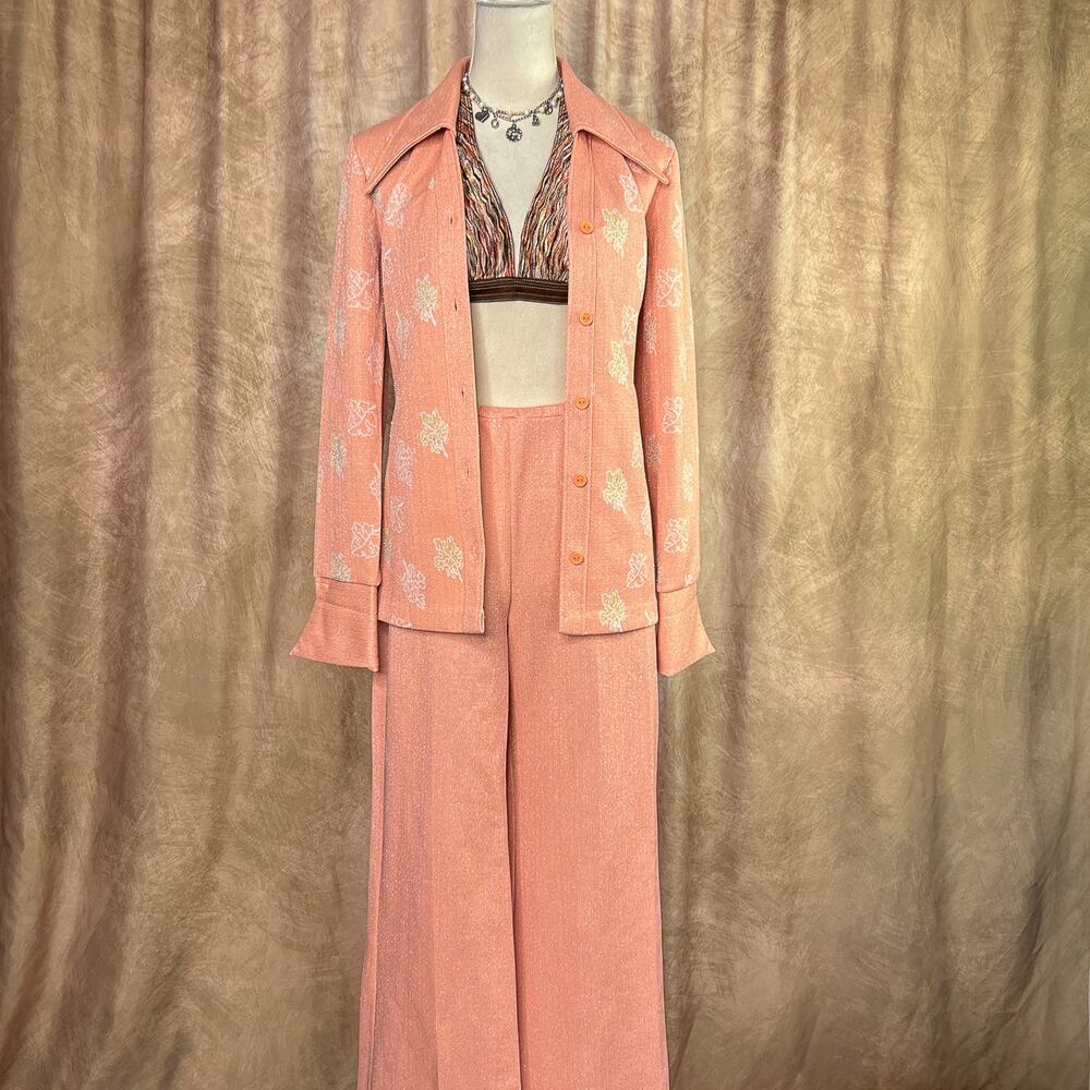Vintage 70s Pastel Pink Suit Floral Pantsuit Metallic Dagger Collar Disco Formal